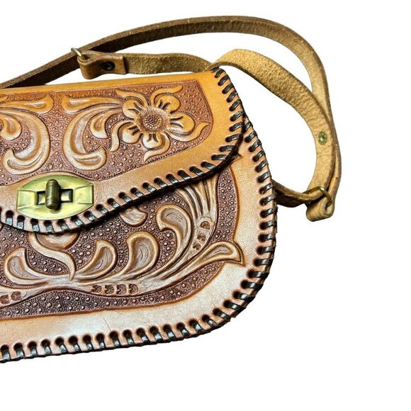 Vintage Mexican Hand Tooled Leather Handbag - Picture 3 of 12